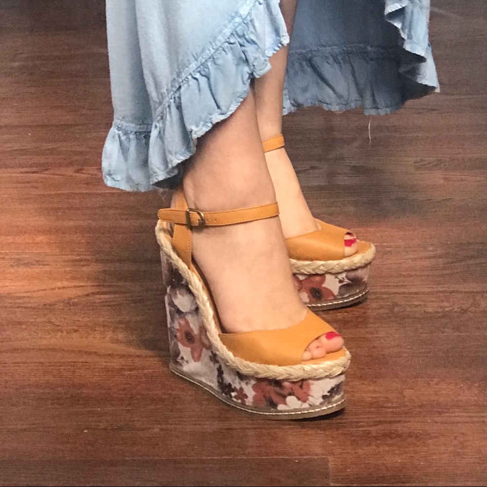 ❤️❤️ SEXY WEDGES ❤️❤️